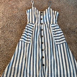 Size Large NWT sundress